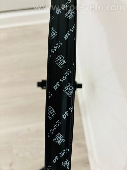 Paire de roues DT Swiss XR1700 Spline Shimano MS NEUVE - 4