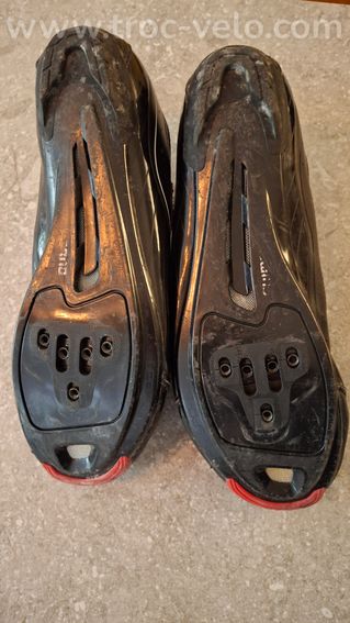 Chaussures Shimano taille 43 (42) - 2