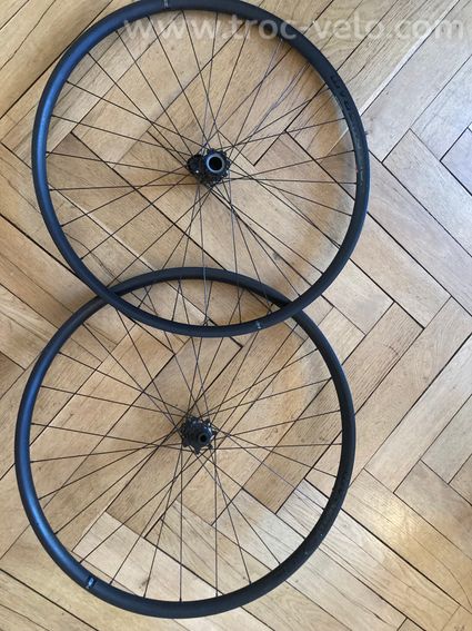 Roues VTT carbone cannondale lefty