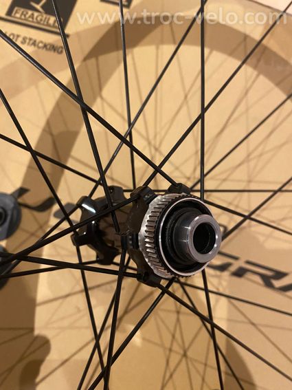 Roue avant Ultegra C36 - 3