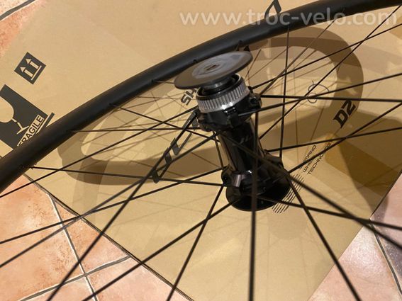 Roue avant Ultegra C36 - 7