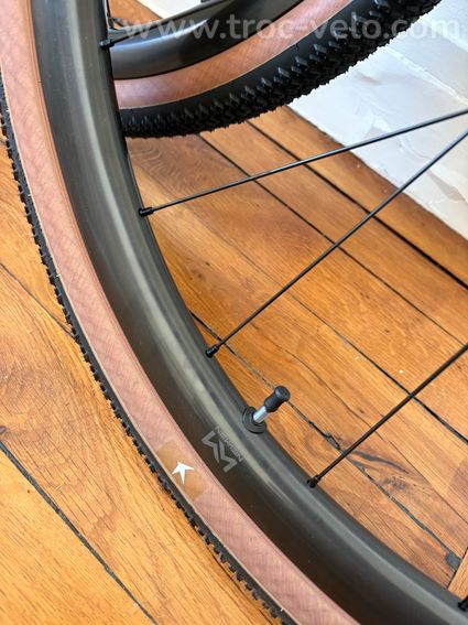 Paire de roues Newmen G34 carbone NEUVES - 4