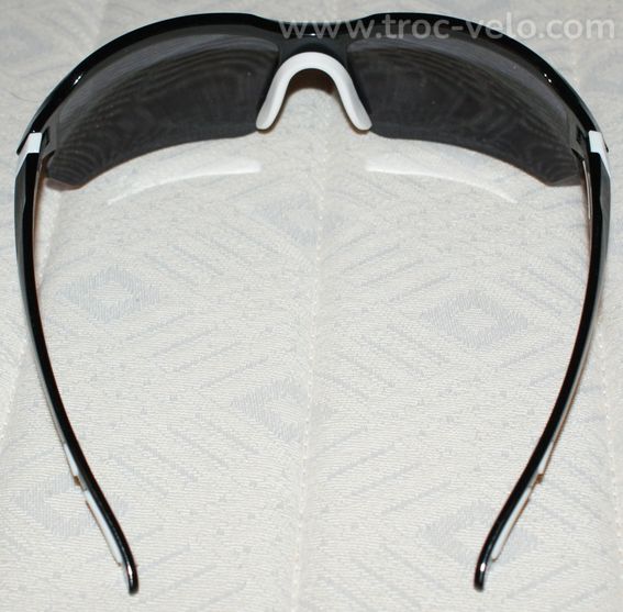 Lunette de sport - noires et blanches - sans marque - 2