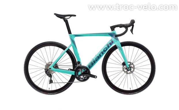 Vélo carbone OLTRE RACE 105 Di2 12V BIANCHI 2024 - 1