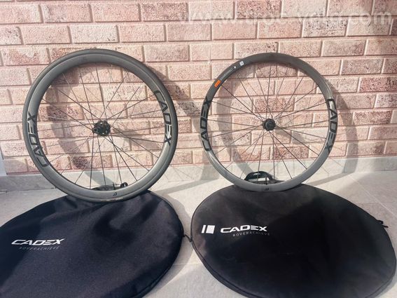 Paire de roues CADEX 36 Disc Tubeless - 2