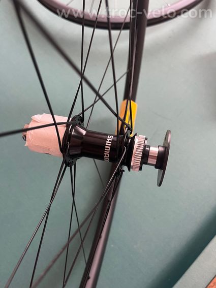 Paire roues carbone Shimano 105 RS710 C32 Disc NEUVES - 10