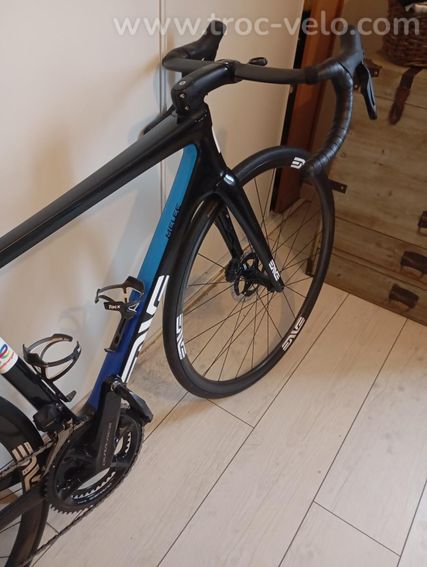 Vélo de professionnel Total Energies - Melee Enve  - 6