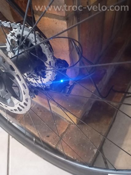 Vélo de professionnel Total Energies - Melee Enve  - 8