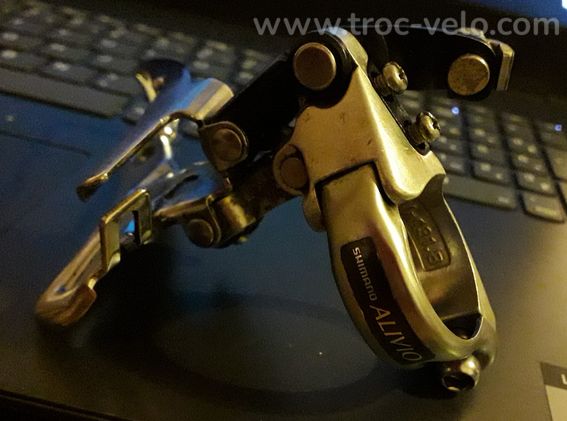 Dérailleur Shimano Alivio MC11 triple a collier 31.8mm en Tbé - 4
