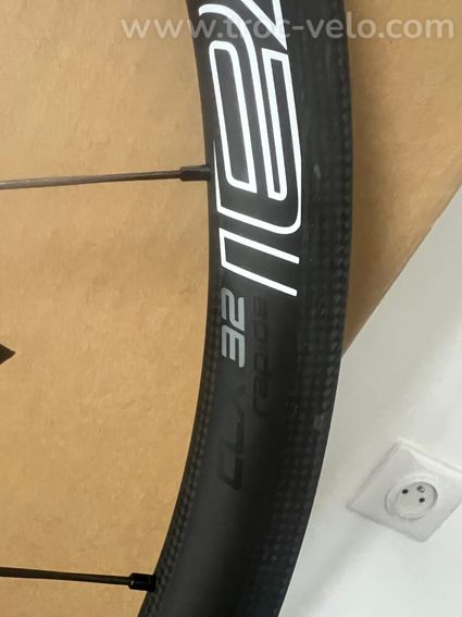 Roue Avant Roval CLX 32 patins boyau - 2