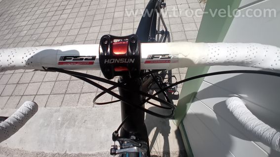 Velo specialized full carbon taille 54 - 14