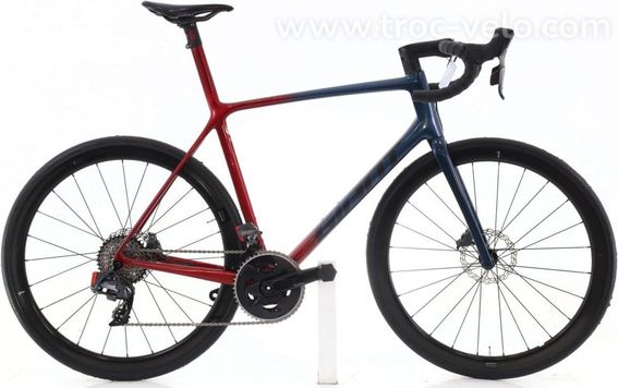 Produit Reconditionne Giant Tcr Advanced 1 Axs 12v Bleu Velo De Route Tres Bon Etat