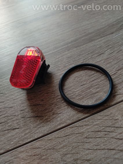 Lumière arrière de vélo  - 2