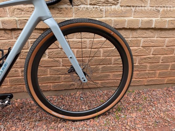 Cube Nuroad C:62 PRO Carbone + Roues Newmen Carbone (Taille S - Comme neuf) - 3