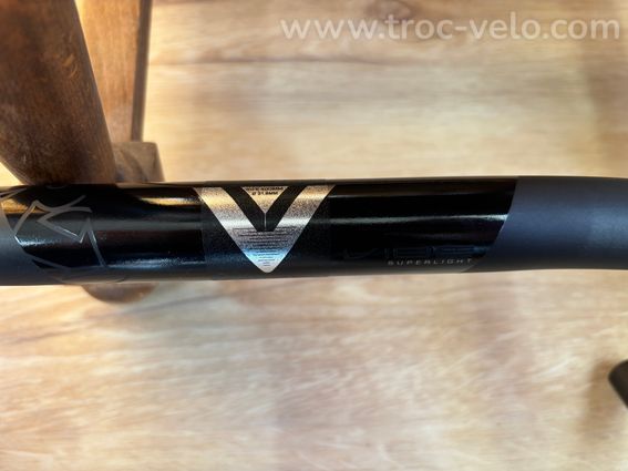 Cintre Pro Vibe Carbon Superlight NEUF 400mm - 2