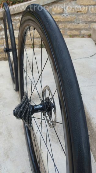 Roval C38 + cassette 12 v et disque sram + pneu