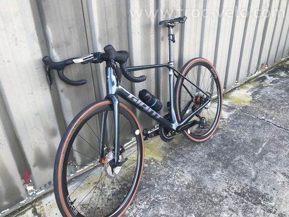 TCR Avanced Giant taille M Mars 2026. . Urgent prix au plus bas possible