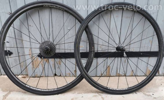 Roues CAMPAGNOLO HYPERON Carbone