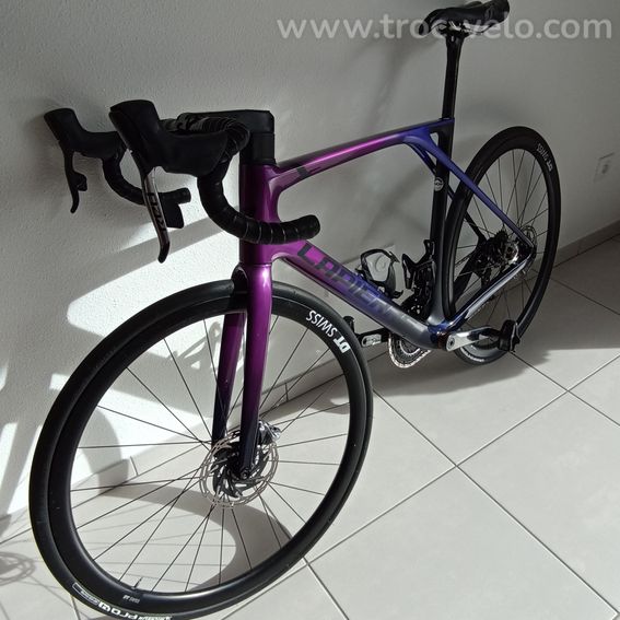 Lapierre Xelius haut de gamme ultra violet groupe, SRAM RED ETAP, roues DT SWISS PR 1400 SPLINE, - 2