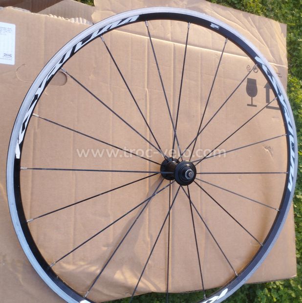 Roue avant Mavic ksyrium - 1