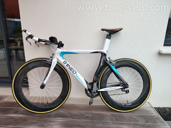 Vélo CLM Triathlon boyeux neufs