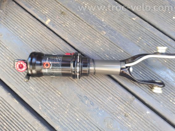 Amortisseur vtt fox kashima AVEC BRAIN déporté. - 2