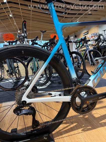 Vélo route Giant propel - 2
