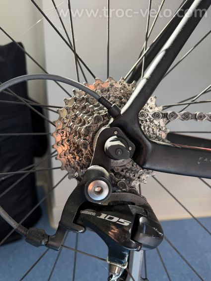 Specialized Roubaix SL4 Sport carbone Taille 56 Peu roulé - 5
