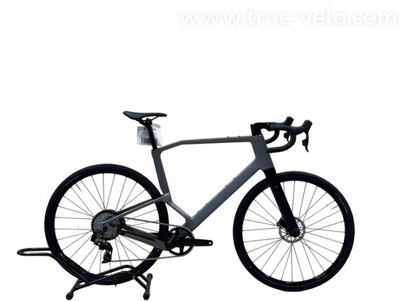 Rondo Ruut CF1 G2 Carbon Vélo de gravel Sram Rival AXS 2025