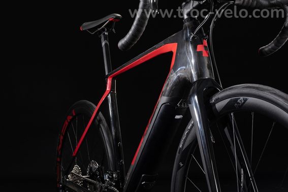 Vélo route électrique CUBE route carbone 13,4kg - 7