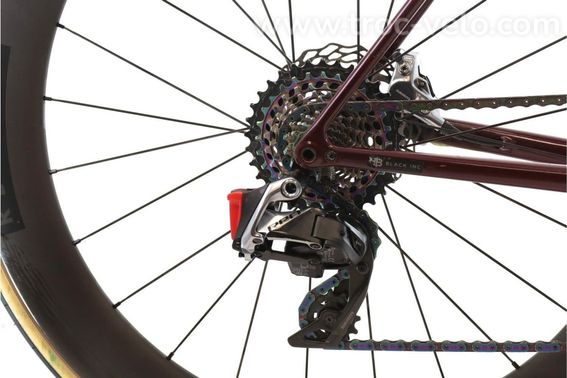 Produit Reconditionne    Specialized S Works Aethos Axs 12v    Rouge   Velo De Route   Tres Bon Etat - 3