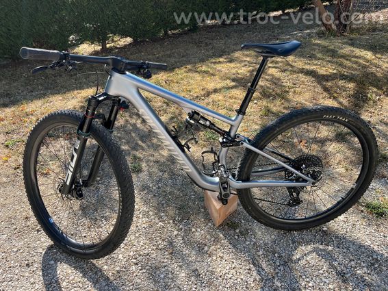 EPIC 8 PRO 2026 roues carbones DUKE - Flight Attendant - 3