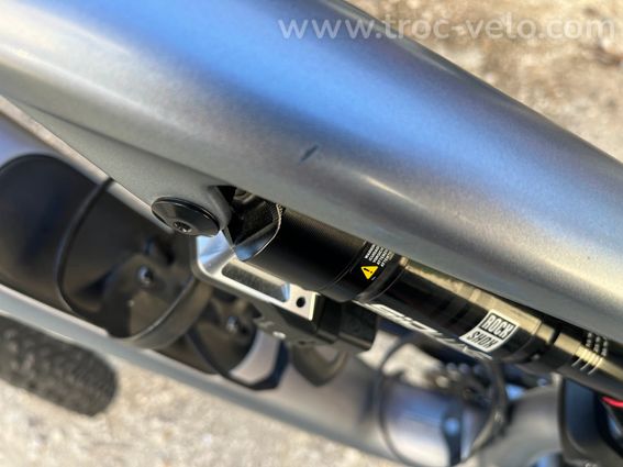 EPIC 8 PRO 2026 roues carbones DUKE - Flight Attendant - 11
