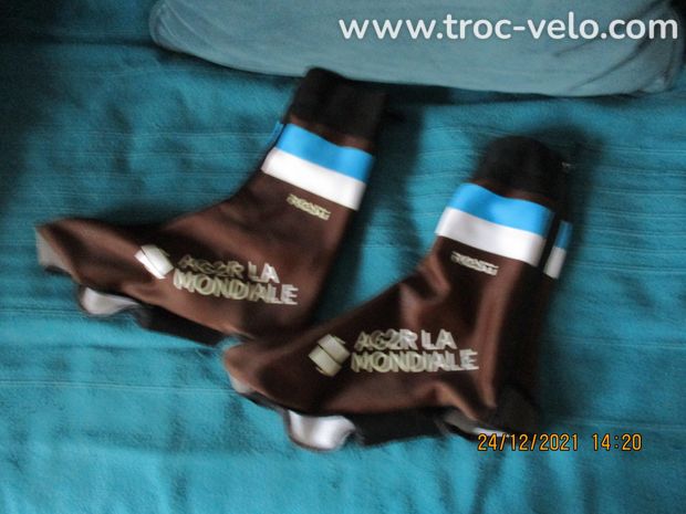 Couvre chaussure Ag2r  taille XL - 1