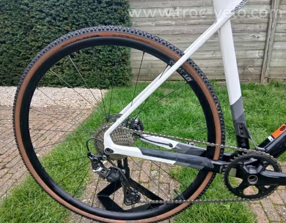 Canyon Inflite CF SL6 2023 taille M - 4