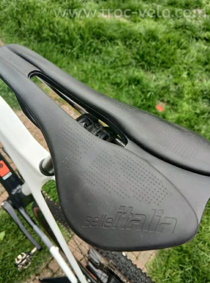 Canyon Inflite CF SL6 2023 taille M - 10