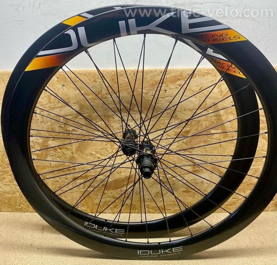Montage de roues artisanales à la carte - 4