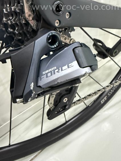 Trek Domane SL7 - 10