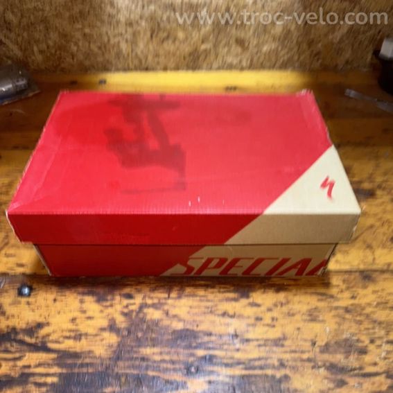 Chaussures de cyclisme sur route homme SPECIALIZED COMP RD BOA 42,5 EUROS / US 9,3 - 3