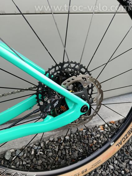 Rockrider race 740 taille L, FOX perf elite SC, freinage XT, sram GX - 4