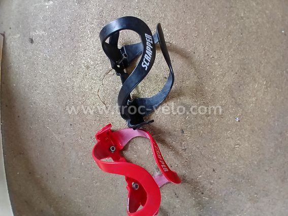 Paire portes bidons scrapper