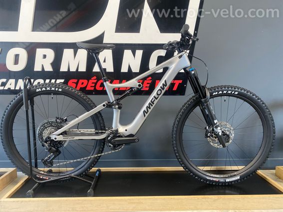 AMFLOW PL CARBON M - 2
