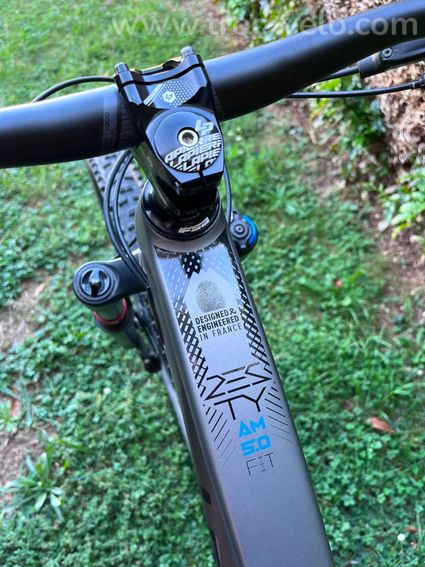VTT Lapierre Zesty AM 5.0 taille L - 5