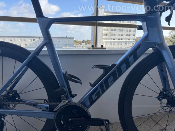 Giant propel - 2