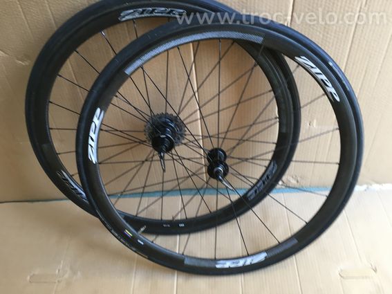Roues carbone ZIPP 202 à boyaux - 2