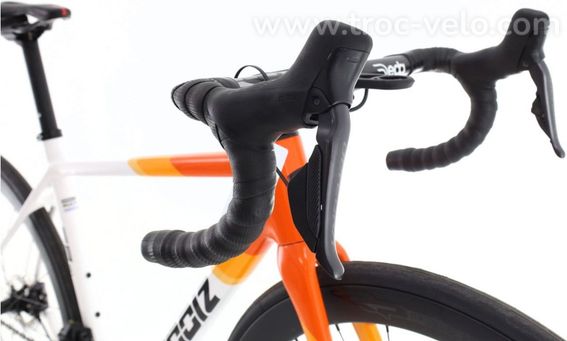 Produit Reconditionne Mendiz F8 Sl Di2 12v Blanc Velo De Route Tres Bon Etat - 6