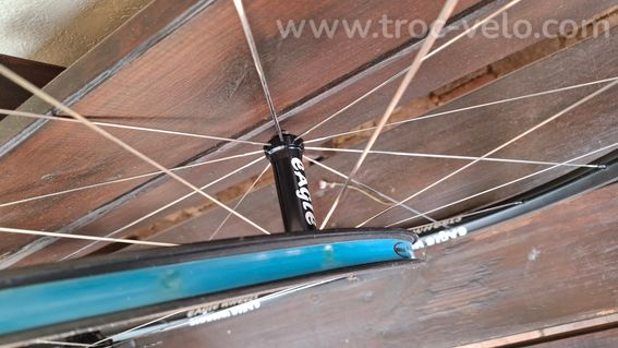 paire de roues carbone 24 mm pour pneu/chambre - 2