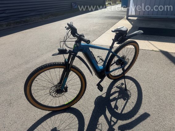 VTT cube réaction hybride
