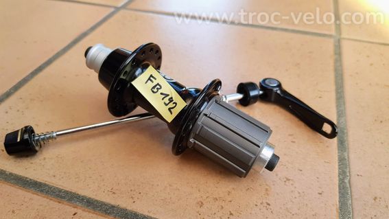 Moyeu de roue arrière NOVATEC F192 - 32 Trous Frein patins