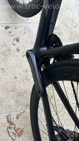 Trek Madone SL 7 8e Gen Ultegra Di2 12v Aeolus Pro 51 Gloss Dark Star Matte Deep Smoke 2026 - 8